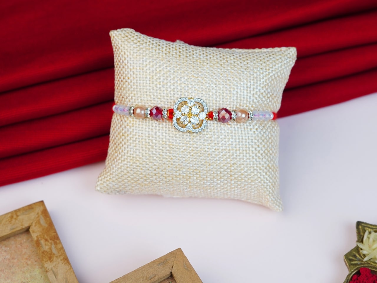 8 Diamond Rakhi